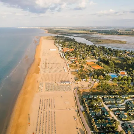And Sunny With Balcony In * Bibione